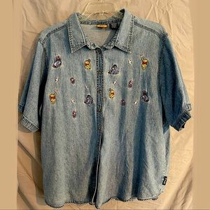 Vintage Embroidered Pooh & Friends Button Up (26/28)
